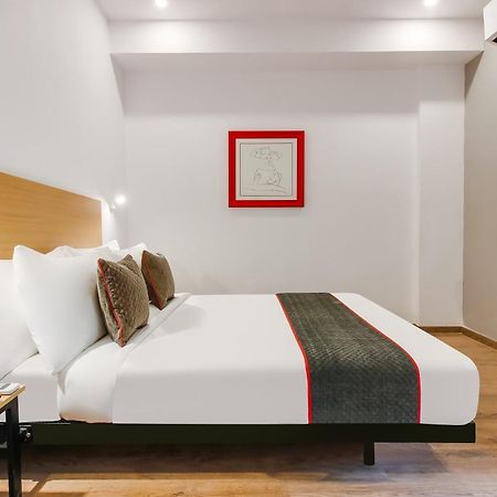 Super Townhouse The Cinco Hotel Near Esi Hospital Hajdarabad Zewnętrze zdjęcie
